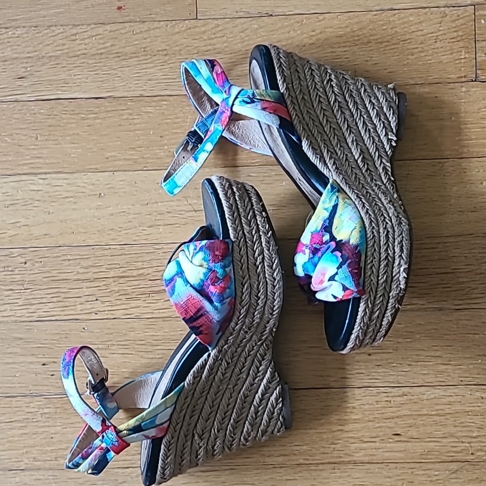 Sofft platform espadrilles wedges